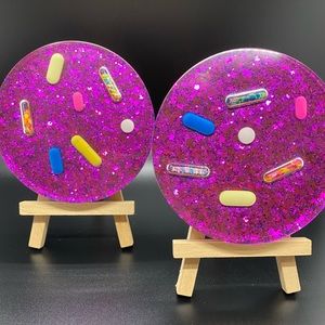 Purple glitter resin pill coasters - set of 2